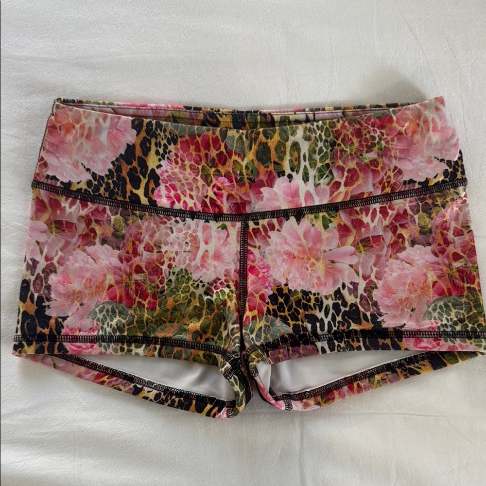 Fleo Shorts - S